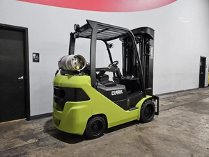 Offre exclusive aux enchères pour chariots élévateurs à pneus coussinés S32C 2021, capacité de maintien de 6500 LBS - Product Image 3