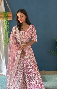 Indian Boutique High on Demand Pink Calidad Premium Elegante Impresionante Lehenga Choli Ropa étnica Ropa de fiesta Ropa de novia Mujer - Product Image 5