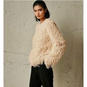 Meilleur choix pour dames élégant pull d'hiver Chante avec services ODM fabriqué au Vietnam tissu en polyester logo sérigraphié en soie - Product Image 1