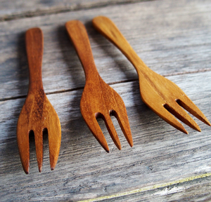 Fourchette cuillère en bois en gros couverts faits à la main mini poignée artisanat fourchettes en bois pour restaurants utilisés - Product Image 1