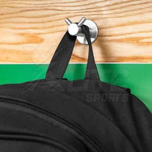 Sac à dos de sport d'équipe personnalisé pour le football avec compartiment séparé pour chaussures, porte-ballon, poche avant et bretelles réglables - Product Image 4