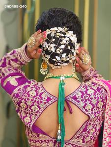 Magnifique Lehenga Choli en Faux Georgette avec Broderie Intriquée de Fils et de Paillettes, Fabricant de Mode Féminine - Product Image 6