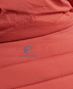 Chaqueta de Plumón de Moda Promocional de Alta Calidad para Hombre, Chaqueta de Invierno Brillante de Última Moda 2025, Chaqueta de Burbuja Personalizada - Product Image 4