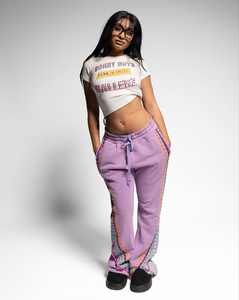 Pantalones Deportivos Personalizados Estilo Urbano Vintage con Pedrería, Rayas Desgastadas, Efecto Descolorido por el Sol y Lavado Ácido, Pantalones de Chándal Acampanados - Product Image 1