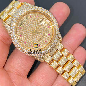 Shiny VVs Clarity Round Brilliant Cut Diamond Iced Out Pretty Reloj de moissanita de acero inoxidable para hombres - Product Image 1