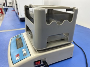 Hydromètre de densimètre électronique d'étalonnage automatique de haute précision 220v garantie de 1 an - Product Image 2