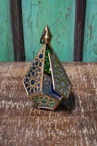 Portavelas Marroquí de Metal Dorado Antiguo, Diseño 2026, Hecho a Mano, con Vidrio de Colores - Product Image 6