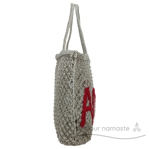 Borsa da spiaggia fatta a mano all'uncinetto di iuta da donna con ricamo in lana Amour | Orecchini natalizi gratuiti con ogni Tote! - Product Image 3