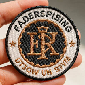 Parches Bordados Personalizados de Chenilla Ecológica con Diseño de Alfabeto, Flores y Estilo Gótico para Clubes, Chalecos y Chaquetas de Hombre/Mujer - Product Image 4