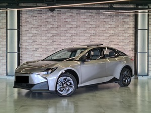 2024 T O Y O T A B Z 3 AWD SUV avec galerie de toit en métal automatique Direction gauche Sièges en cuir à batterie au lithium - Product Image 2