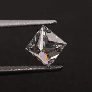Diamant de taille princesse de 3,0 carats cultivé en laboratoire, clarté EVVS2, couleur EF, rempli, avec certificat IGI - Product Image 6