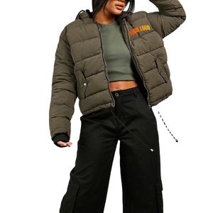 Chaqueta Acolchada con Capucha de Burbuja de Nailon de Punto Reversible Impermeable Personalizada OEM para Mujer, Invierno, Larga - Product Image 1