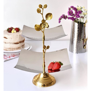 Présentoir à Cupcakes en Métal Élégant Plateau de Service à Dessert à 2 Niveaux avec Design Floral Support à Gâteau en Acier Inoxydable Laiton Plaqué Or - Product Image 1