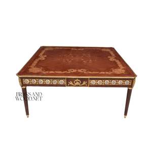 โต๊ะกาแฟทรงสี่เหลี่ยมหรูหรา พร้อมลวดลายทองเหลืองประณีตและลวดลายดอกไม้ สำหรับตกแต่งห้องนั่งเล่นอย่างมีสไตล์เหนือกาลเวลา - Product Image 1