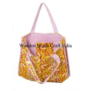 Magnifiques sacs fourre-tout en coton matelassé faits à la main, imprimés vibrants, élégants, écologiques, pour le transport quotidien, cadeaux pour femmes - Product Image 3