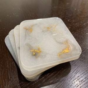 Posavasos de resina artísticos con alfombrillas epoxi hechas a mano de mármol en capas brillantes, perfectas para uso decorativo de mesa de centro moderna para el hogar - Product Image 3