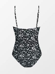 Maillot de bain une pièce personnalisable pour femme poids léger meilleurs designs vente chaude à des prix raisonnables - Product Image 5