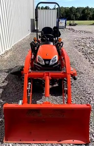 Tracteur Kubota BX2380 d'occasion de haute qualité à un prix imbattable pour les aérateurs de pelouse manuels - Product Image 3