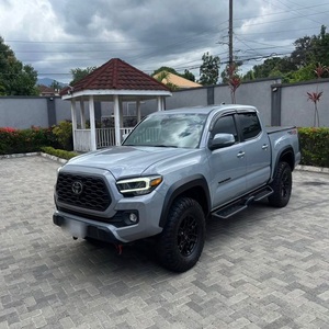 Camioneta Trendy Taco ma Turbo con Asientos de Cuero, Interior Oscuro, Volante a la Izquierda - Product Image 1