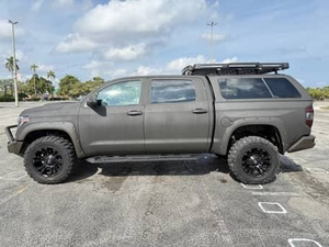 2020 for Tu n d <b>r</b> a <b>S</b>-<b>R</b>-5 AWD Leather Seats Rear Camera R18 Tire Automatic Engine Gas Electric Left SUV Panoramic Sunroof - Product Image 3