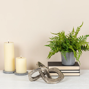 Sculpture élégante en aluminium poli plaqué argent, art moderne, idéale pour les mariages, les fêtes et la décoration intérieure du salon. - Product Image 2