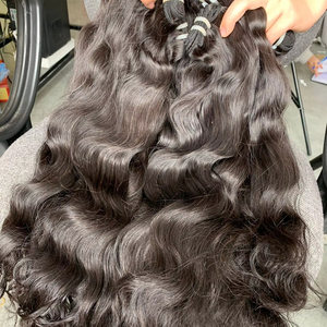 Extensiones de Cabello Humano Remy con Trama Única Ondulada Natural, Tejido de Cabello Sin Piojos, Sin Caída, Sin Químicos, Cabello Vietnamita Virgen - Product Image 1