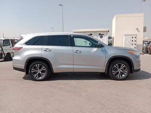 Toyota Highlander 2023 d'occasion - Product Image 4