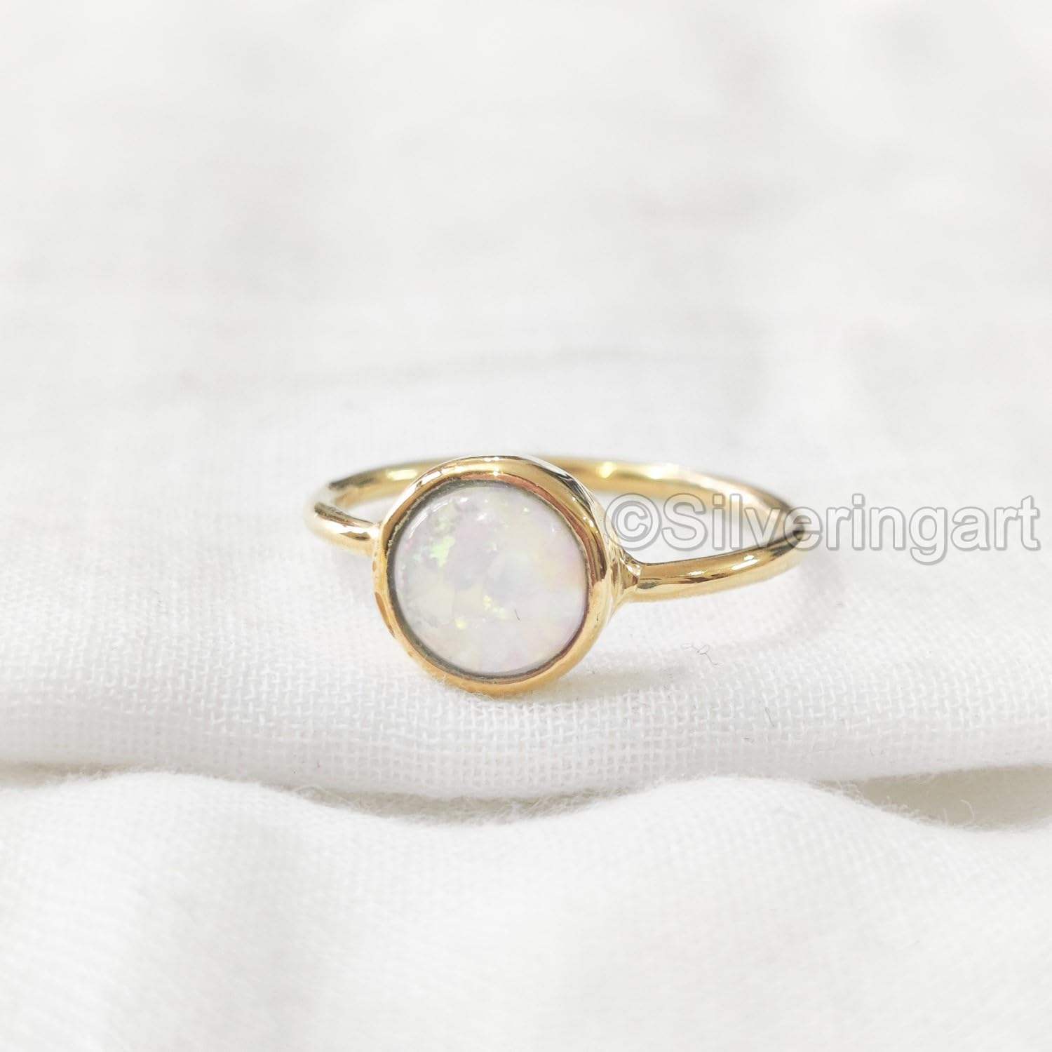 ขาว-หลากหลาย