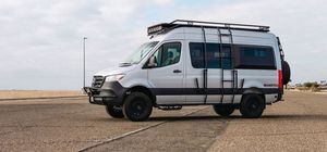 Nuevos remolques de caravana de lujo para exteriores 4WD con inodoro Camper Mini Camper Off Road RV Camper Van para acampar. - Product Image 2