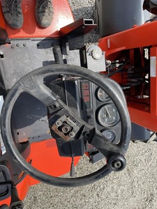 Chargeur sur pneus Kubota R520S 2009-Chargeur compact de 2.5 tonnes avec moteur diesel de 49 CV - Product Image 5