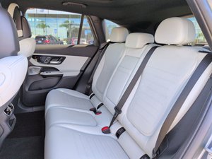 Mercedes-Benz GLC 300 AWD 4MATIC 2023 Usado en Buen Estado - Product Image 6