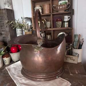 Handcrafted <b>copper</b> <b>coal</b> bucket with hammered finish suitable for rustic home decor and fireplace accessories - Product Image 1