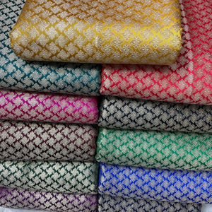 Tissu jacquard de brocart brillant avec finition lisse pour robes élégantes et projets décoratifs Approvisionnement en vrac - Product Image 1