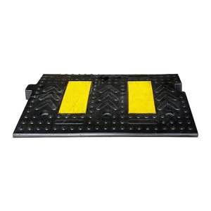 Rampe de stationnement et de seuil en caoutchouc 30 x 50 x 4,5 cm, équipement de stationnement - Product Image 2