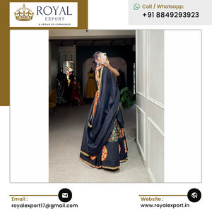 Ropa étnica india de alta calidad Especial Navratri Algodón puro Lehenga Choli Impreso con trabajo Gamthi a precio mayorista - Product Image 6