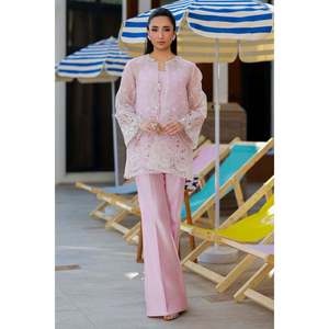 Ensemble veste et pantalon en dentelle Gigi - Product Image 1
