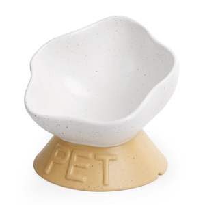 Cuenco de cerámica antideslizante para mascotas con agarre inferior de goma para evitar el movimiento en superficies lisas durante las comidas - Product Image 5