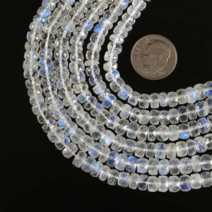 Perles rondes facettées en pierre de lune arc-en-ciel flashy, pierres précieuses naturelles en pierre de lune pour la fabrication de bijoux par un grossiste indien en vrac - Product Image 6