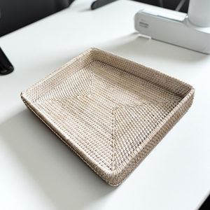 ถาดเสิร์ฟดีไซน์หรูหราแบบมินิมอลรักษ์โลก ผลิตจากไม้ไผ่เวียดนามที่ทนทาน พร้อมโครงไม้ไผ่และหวายธรรมชาติ ทำด้วยมือ เหมาะสำหรับบ้านสมัยใหม่ - Product Image 3