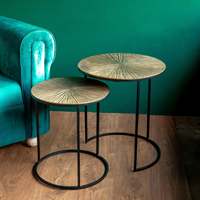 Ensemble de tables basses gigognes modernes en marbre blanc, 2 pièces, design portable avec structure en acier inoxydable pour la maison, la villa et la ferme