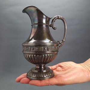 Pichet Vintage Orné En Relief Nickel Argent Plaqué Belle Pichet Avec Poignée, Pichet À Eau Décor Antique En Métal À Collectionner - Product Image 5