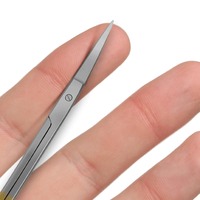Ciseaux manuels incurvés en acier inoxydable de qualité supérieure, stérilisation à haute température pour une coupe de précision, chirurgie, soins vétérinaires