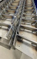 Support d'angle pour étagère en tôle d'acier doux/acier inoxydable sur mesure, qualité standard ISO pour usage industriel