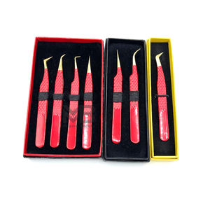 Kit de pinces professionnelles personnalisées en acier inoxydable pour extensions de cils avec embout sur mesure - Product Image 4