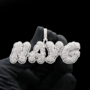 Pendentif unisexe hip-hop en acier inoxydable contemporain personnalisé, serti de diamants CZ glacés - Product Image 3