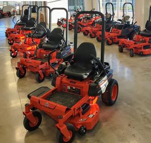 Tractor de cadenas Kubota de 20 HP con tracción en las cuatro ruedas - Product Image 6
