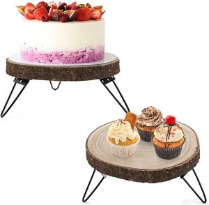 Vente en gros au prix d'usine de présentoir à gâteaux pour fêtes d'hôtel et de restaurant Présentoir à gâteaux en bois décoratif fait à la main avec pieds en métal - Product Image 1