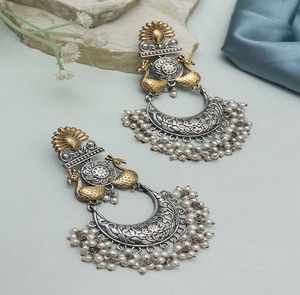 Pendientes oxidados Dhvina Indian Touch de gran calidad con descuento disponibles a un precio asequible - Product Image 1