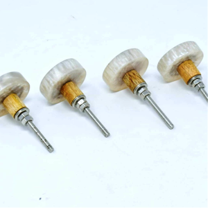 Poignée de porte de placard en bois et résine, best-seller, couleur, forme et taille personnalisées, fabriqué en Inde - Product Image 2