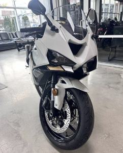 Kawasaki Ninja ZX-6R ABS 2026 Version Haut de Gamme Trois Modes de Puissance Réglables Trois Étapes KTRC Japon 600-1000CC - Product Image 1